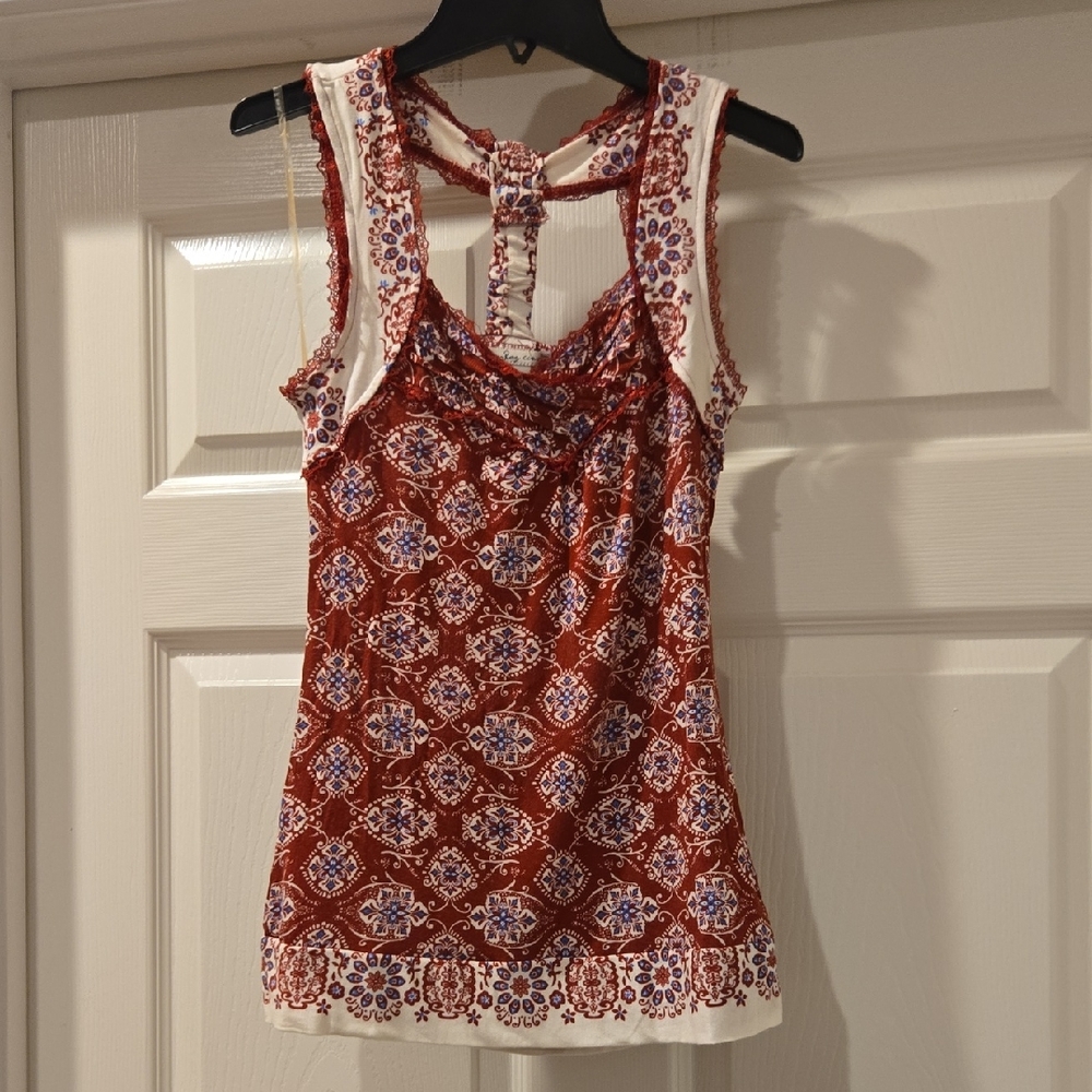 Floral Red and White Women's Top